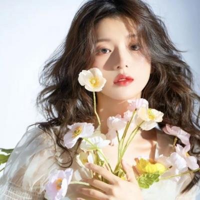 丑千金变美后又狂又撩